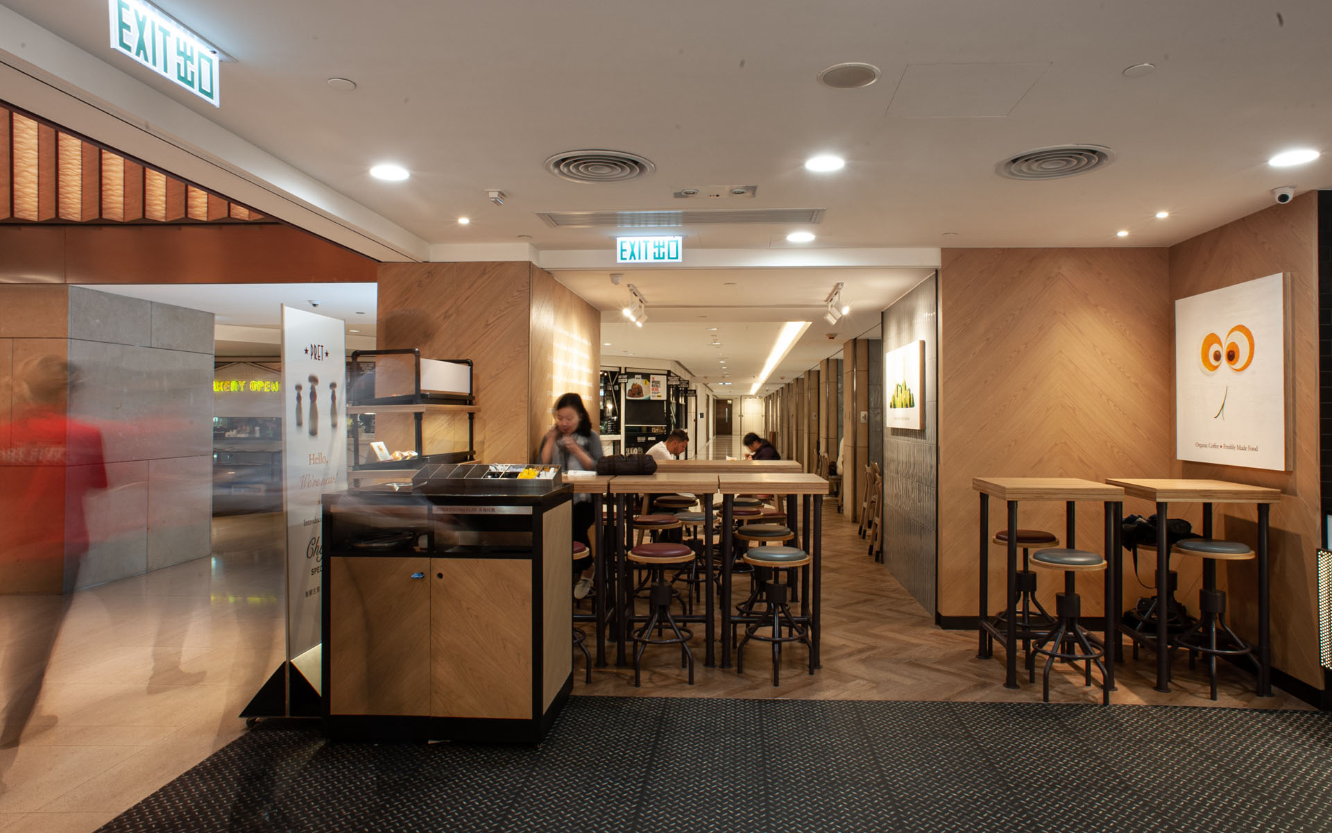 Pret A Manger Landmark Hong Kong Store Interior Design and Styling by Plaap Design